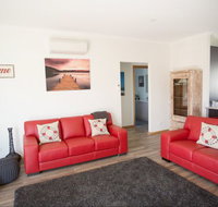 RED FIN part of BLUE FIN HOLIDAY HOMES - Surfers Gold Coast