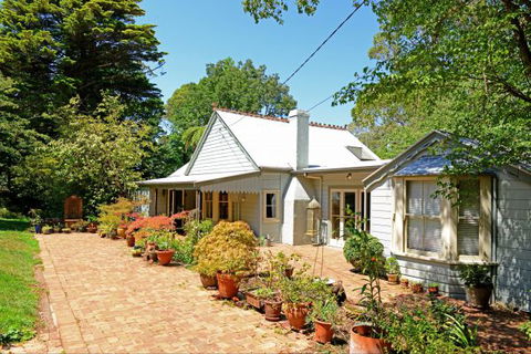 Sefton Cottage - Surfers Gold Coast 0