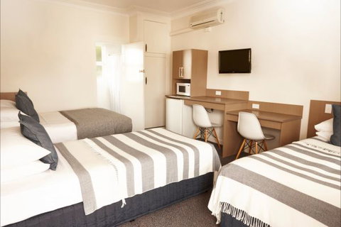 The Sails Motel - Surfers Gold Coast 3