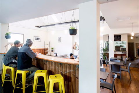 The Nook Backpackers - Surfers Gold Coast 8