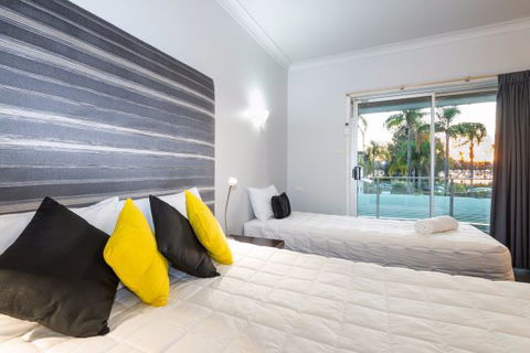 The Esplanade Motel - Surfers Gold Coast 4