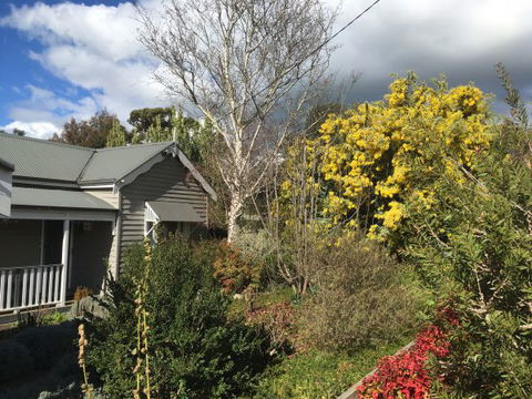 Valley View Cottage - Surfers Gold Coast 4