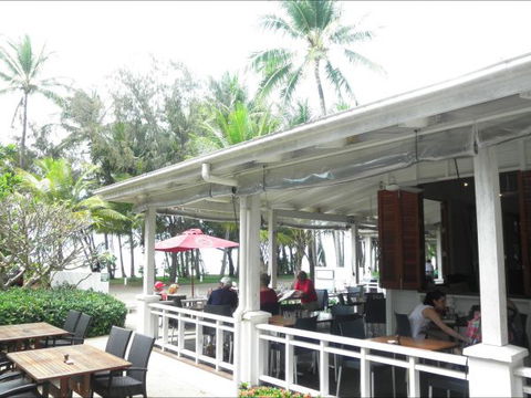 Villa Beach - Surfers Gold Coast 8