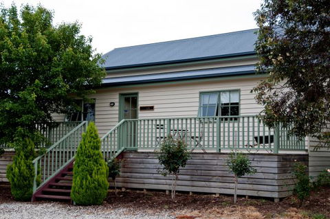 Wood Duck Cottages - Surfers Gold Coast 9