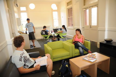 Yarra House - Surfers Gold Coast 5