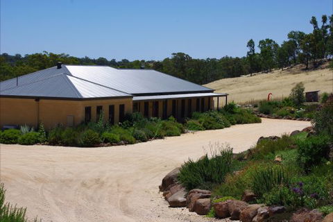Yalooka Farm - Surfers Gold Coast 0