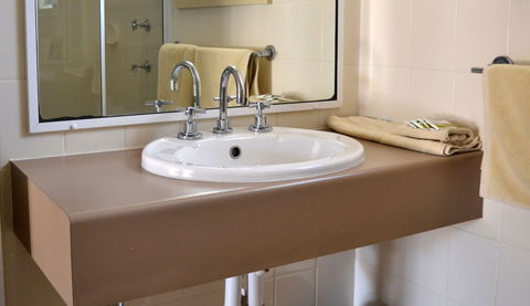 All Settlers Motor Inn - Surfers Gold Coast 4