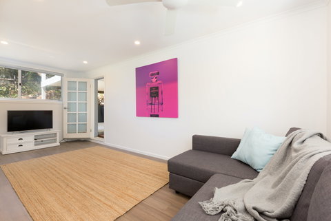 Amalfi Beach House - Surfers Gold Coast 7