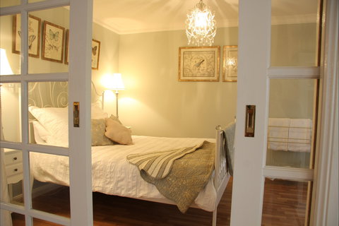 Azalea Cedar-Rose Villa - Surfers Gold Coast 3