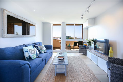 Azure: The Scout Group - Surfers Gold Coast 3