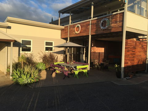 Blue Pacific Holiday Units - Surfers Gold Coast 2