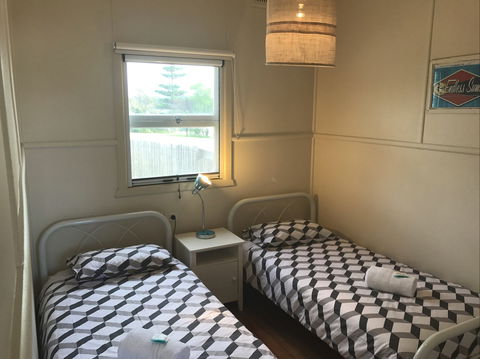 Blue Pacific Holiday Units - Surfers Gold Coast 9