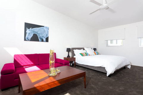 Clique Two - Surfers Gold Coast 4