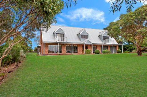 Cooks Retreat Warrnambool - Surfers Gold Coast 0