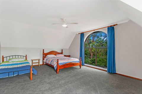 Cooks Retreat Warrnambool - Surfers Gold Coast 7