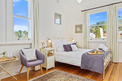 Cygnet Old Bank B&B - Surfers Gold Coast 1