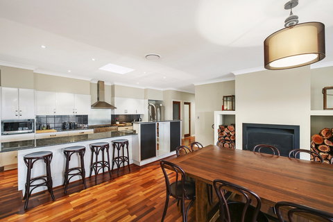 Degen Estate - Surfers Gold Coast 1