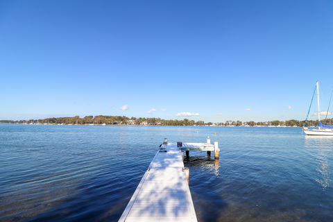El Lago Jetty - Surfers Gold Coast 9