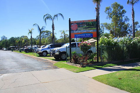 Euston Riverfront Caravan Park And Cafe - Surfers Gold Coast 0