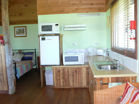 Gaddleen Grove Cottages - Surfers Gold Coast 2