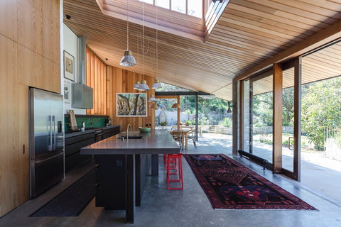 Gordon's Bay Retreat - Surfers Gold Coast 0