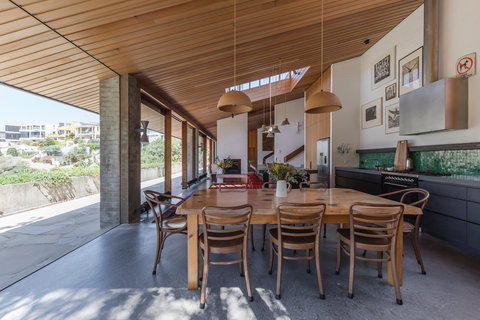 Gordon's Bay Retreat - Surfers Gold Coast 8