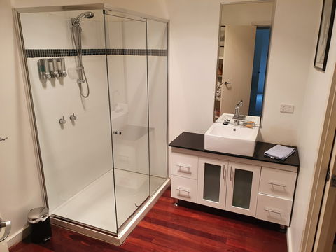 Huntly Lodge - Surfers Gold Coast 3