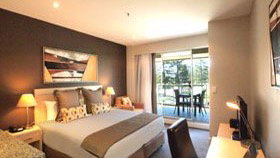 Oaks Plaza Pier Hotel - Surfers Gold Coast 0