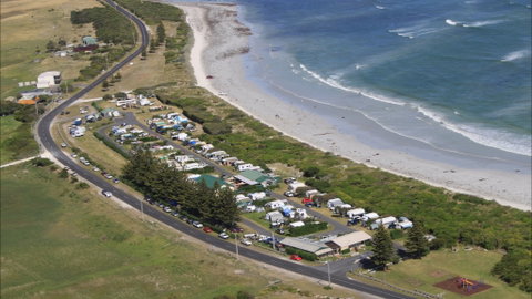 Port MacDonnell Foreshore Tourist Park - Surfers Gold Coast 0