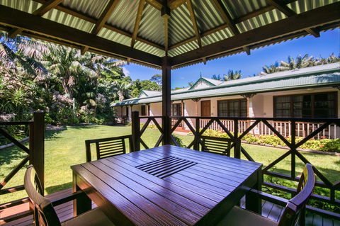 Lorhiti Apartments - Surfers Gold Coast 7