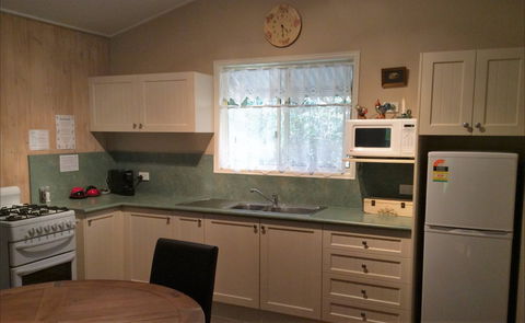 Maleny Country Cottages - Surfers Gold Coast 5