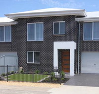 Oaklands Junction - Surfers Gold Coast