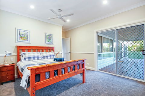 PJ's Hideaway - Surfers Gold Coast 5