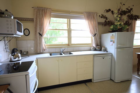 Rostrata Country House - Surfers Gold Coast 6