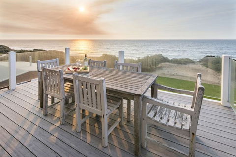 Searenity Peppermint Grove Beach - Surfers Gold Coast 0