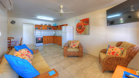 Sky View Units - Surfers Gold Coast 2