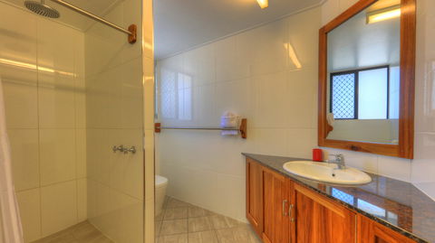 Sky View Units - Surfers Gold Coast 3