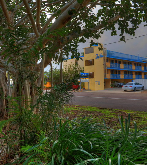Sky View Units - Surfers Gold Coast 6
