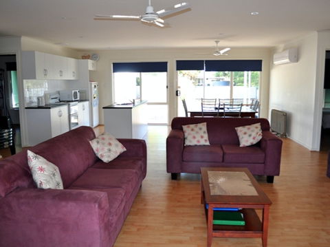 The Dwicke - Surfers Gold Coast 2