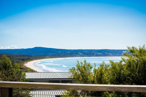 The Love Shack: Pambula Beach - Surfers Gold Coast 0