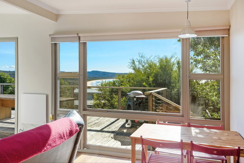 The Love Shack: Pambula Beach - Surfers Gold Coast 4