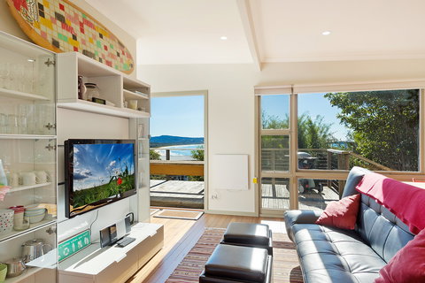 The Love Shack: Pambula Beach - Surfers Gold Coast 6