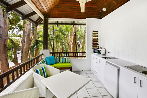 The Reef Retreat - Surfers Gold Coast 2