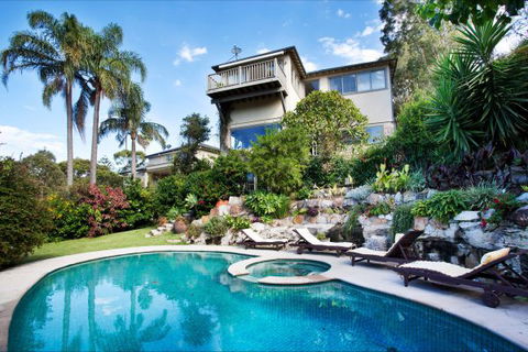 Vaucluse Cove - Surfers Gold Coast 0