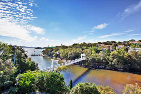Vaucluse Cove - Surfers Gold Coast 6