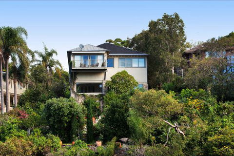 Vaucluse Cove - Surfers Gold Coast 7