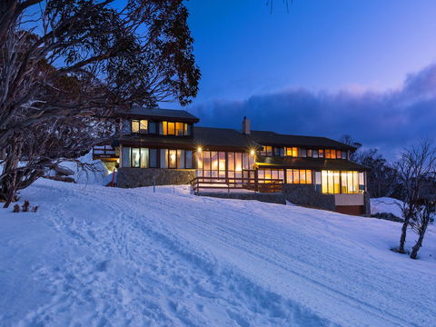 Valhalla Perisher - Surfers Gold Coast 2