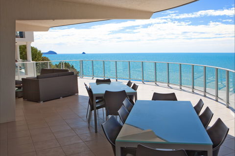 Vue Apartments Trinity Beach - Surfers Gold Coast 5