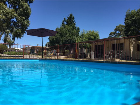 Acacia Caravan Park And Holiday Units - Surfers Gold Coast 2