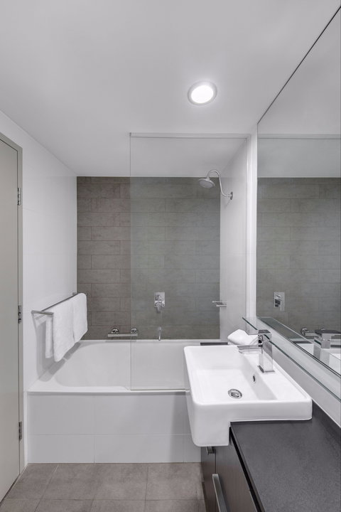 Adina Apartment Hotel Norwest Sydney - Surfers Gold Coast 1